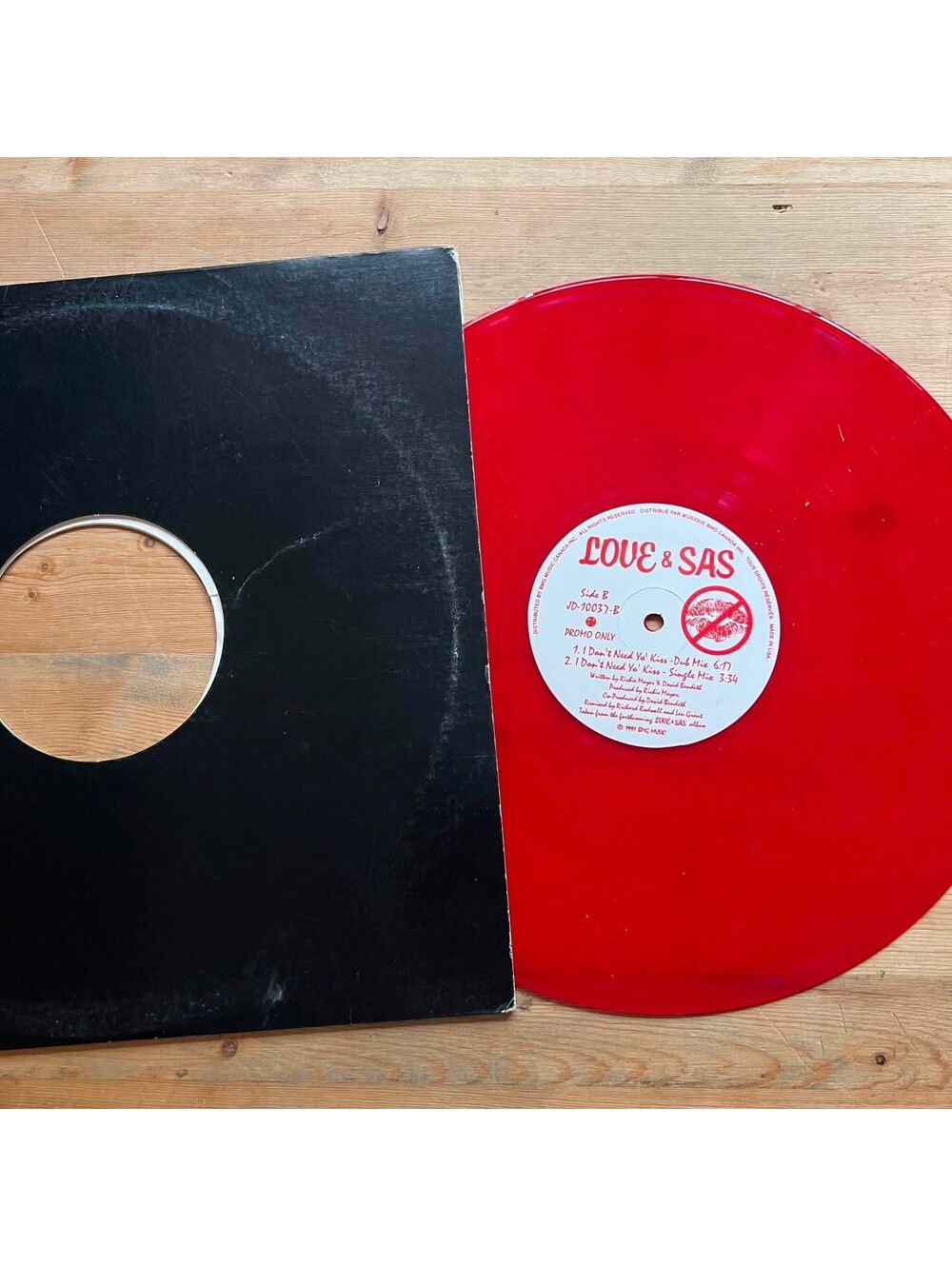 Love & Sas - I don't Need yo' Kiss 33rpm VG+ VR26